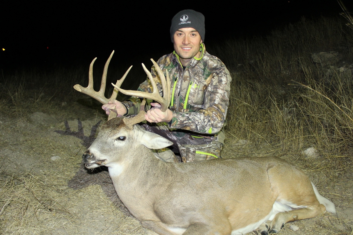Trophy Whitetail Deer Hunting Rates